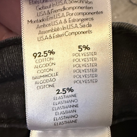 MOTHER Rascal Ankle Slit Flip Black Ankle Jeans - Picture 9 of 10